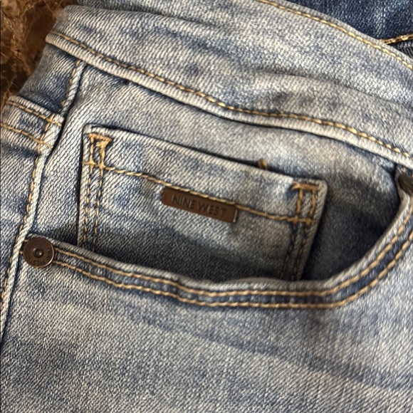 Nine West Light Blue Women's Crop Jeans - Picture 5 of 8